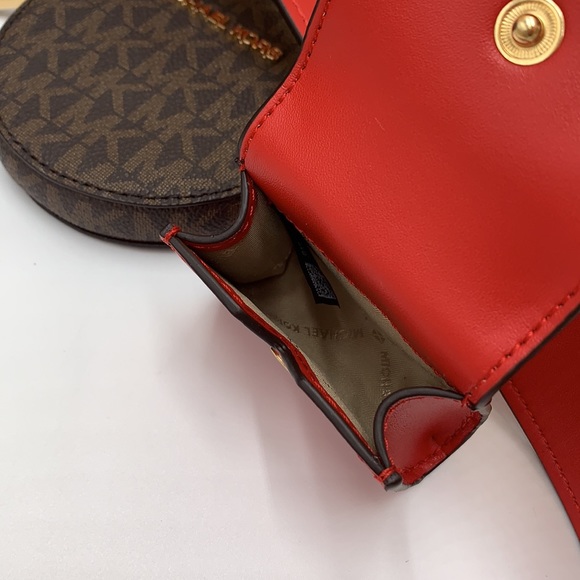 Michael Kors Jet Set Travel Small Crossbody w Tech Attch Flame/Brown signature - Picture 12 of 16